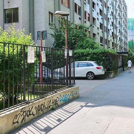 Skyline Apartment Милано Екстериор снимка